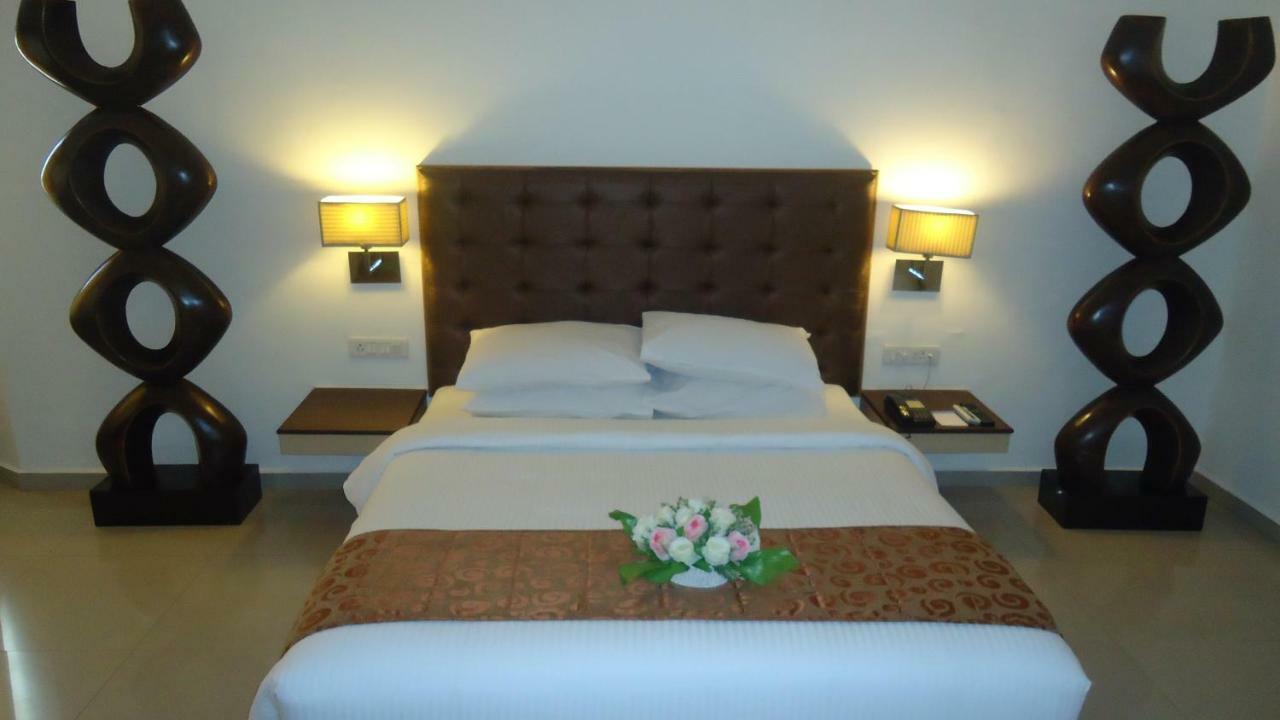 Srm Hotel Тутікорин Екстер'єр фото