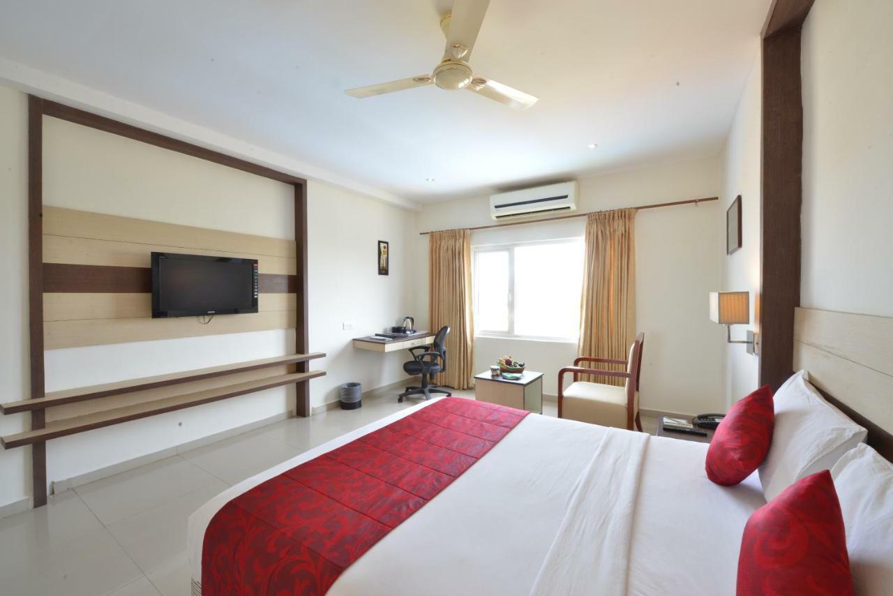Srm Hotel Тутікорин Екстер'єр фото